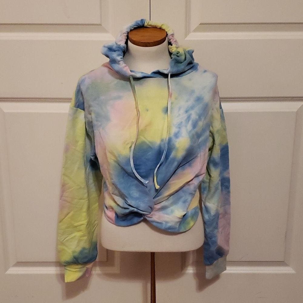 NWT Abound Womens Tie Dye Knot Front Crop Hoodie Sweatshirt Long Sleeve Sz Small